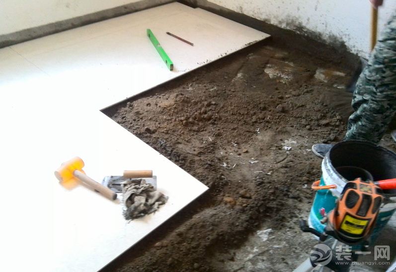 瓷砖铺贴湿铺还是干铺?